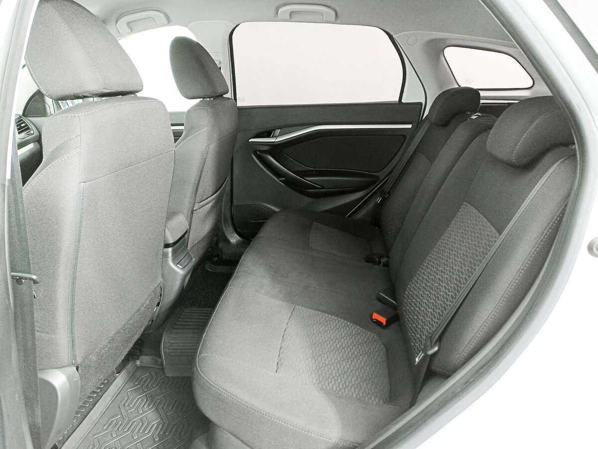 Lada (ВАЗ) Vesta SW, 2020 Фото №10