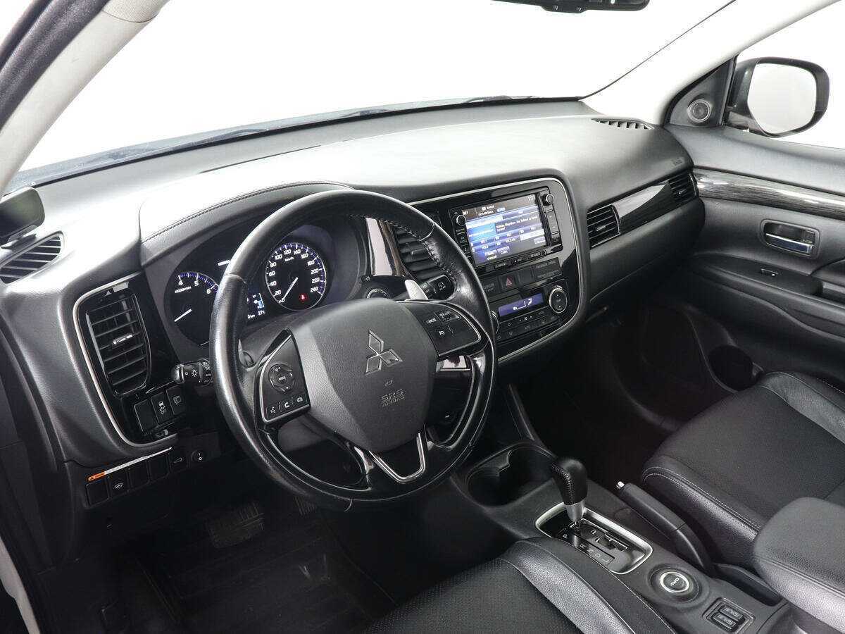 Mitsubishi Outlander, 2016 Фото №9