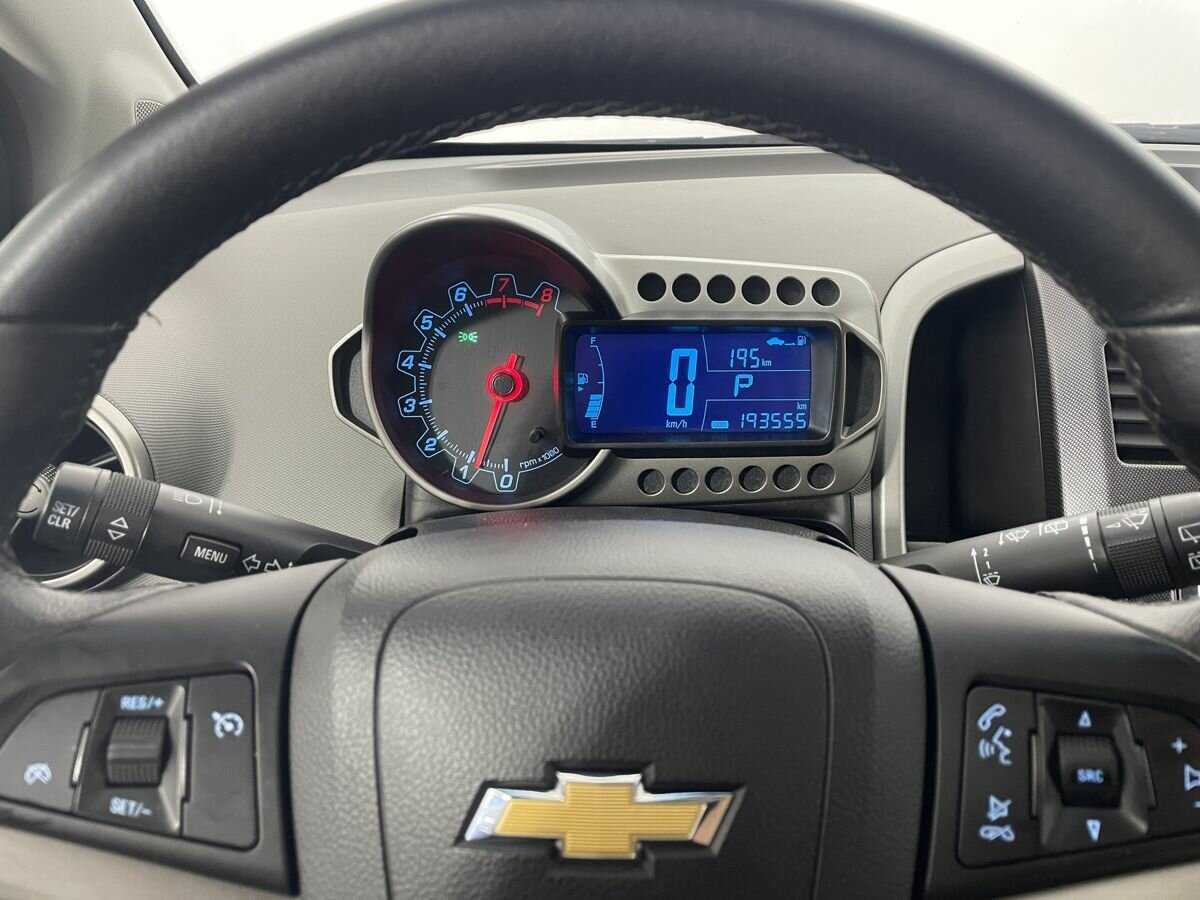 Chevrolet Aveo, 2014 Фото №10