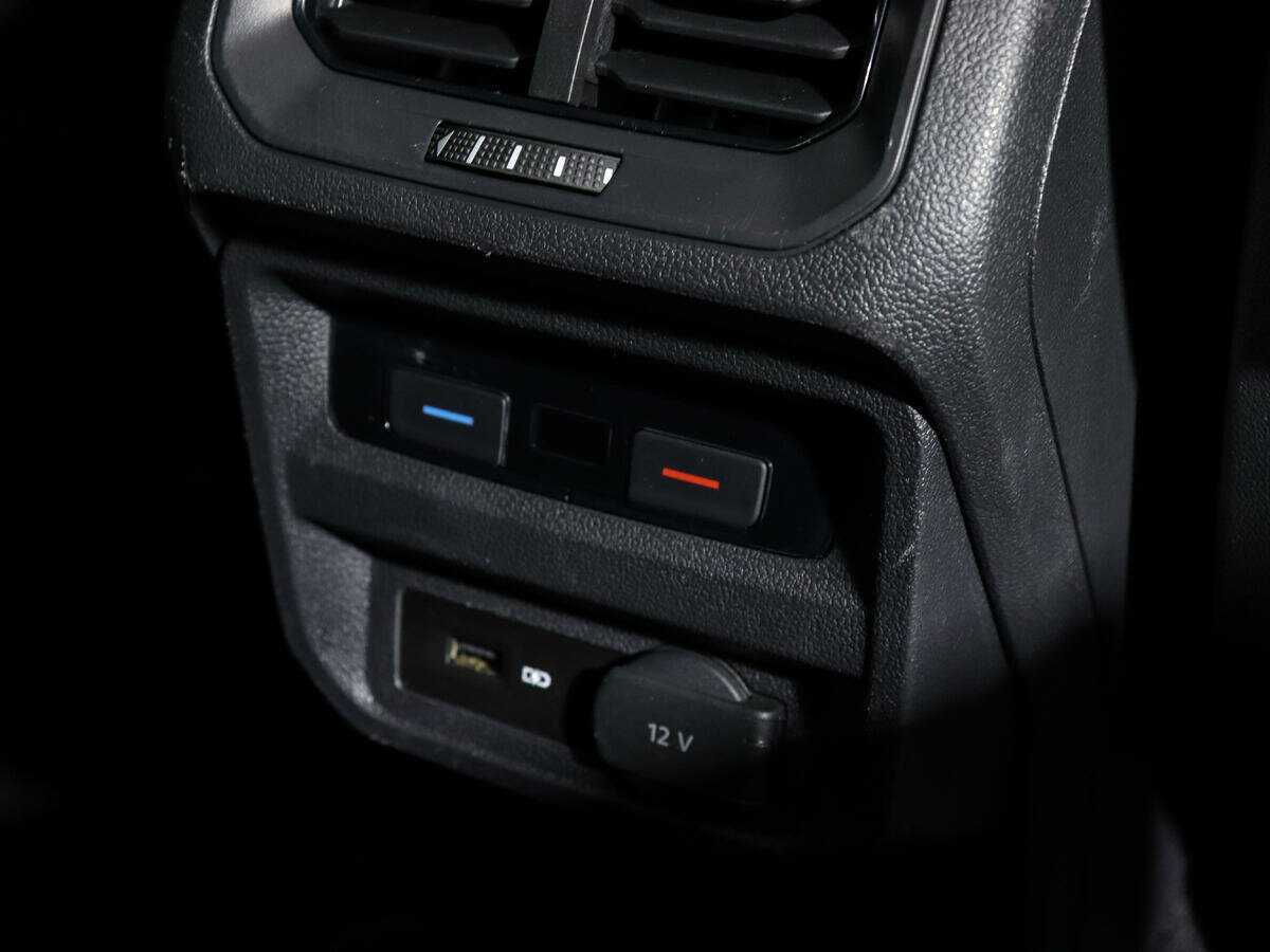Volkswagen Tiguan L, 2019 Фото №14