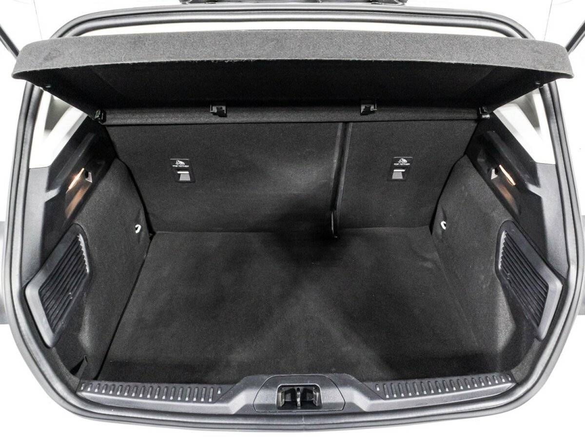Ford Focus, 2019 Фото №15