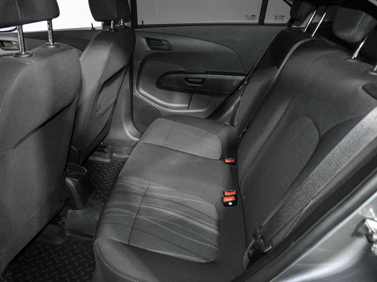 Chevrolet Aveo, 2014 Фото №10