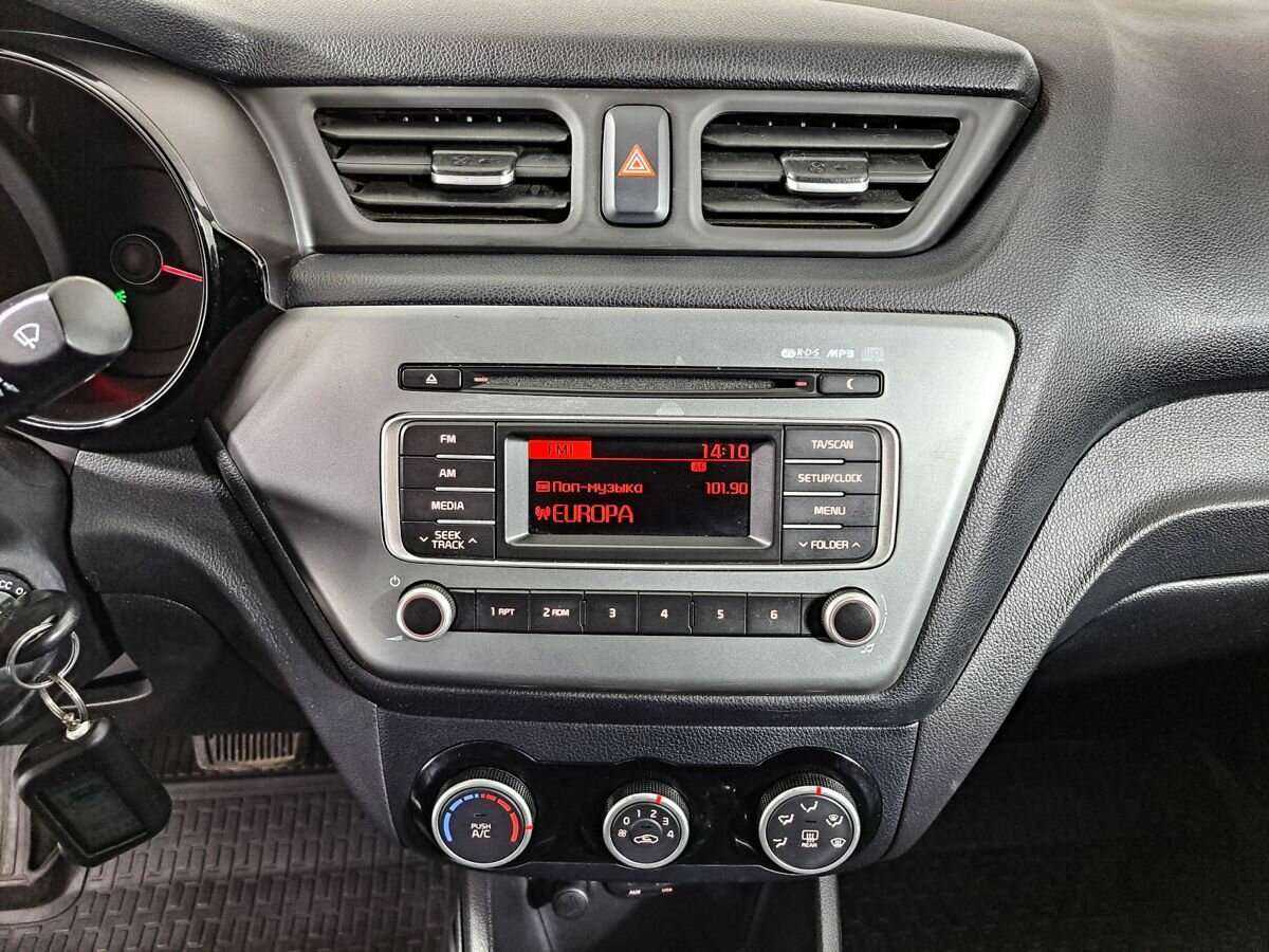 Kia Rio, 2017 Фото №11