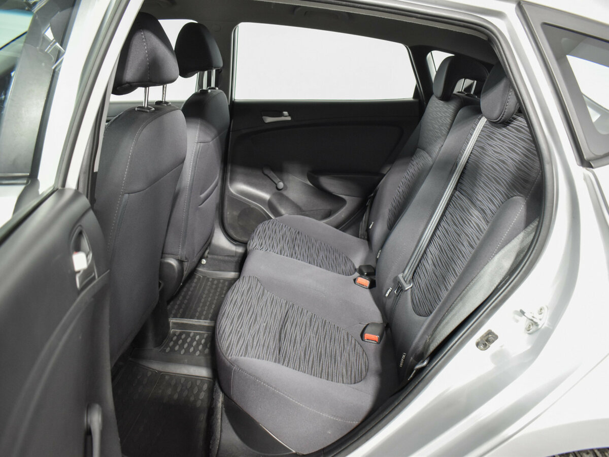 Hyundai Solaris I Рестайлинг, 2015 Фото №11