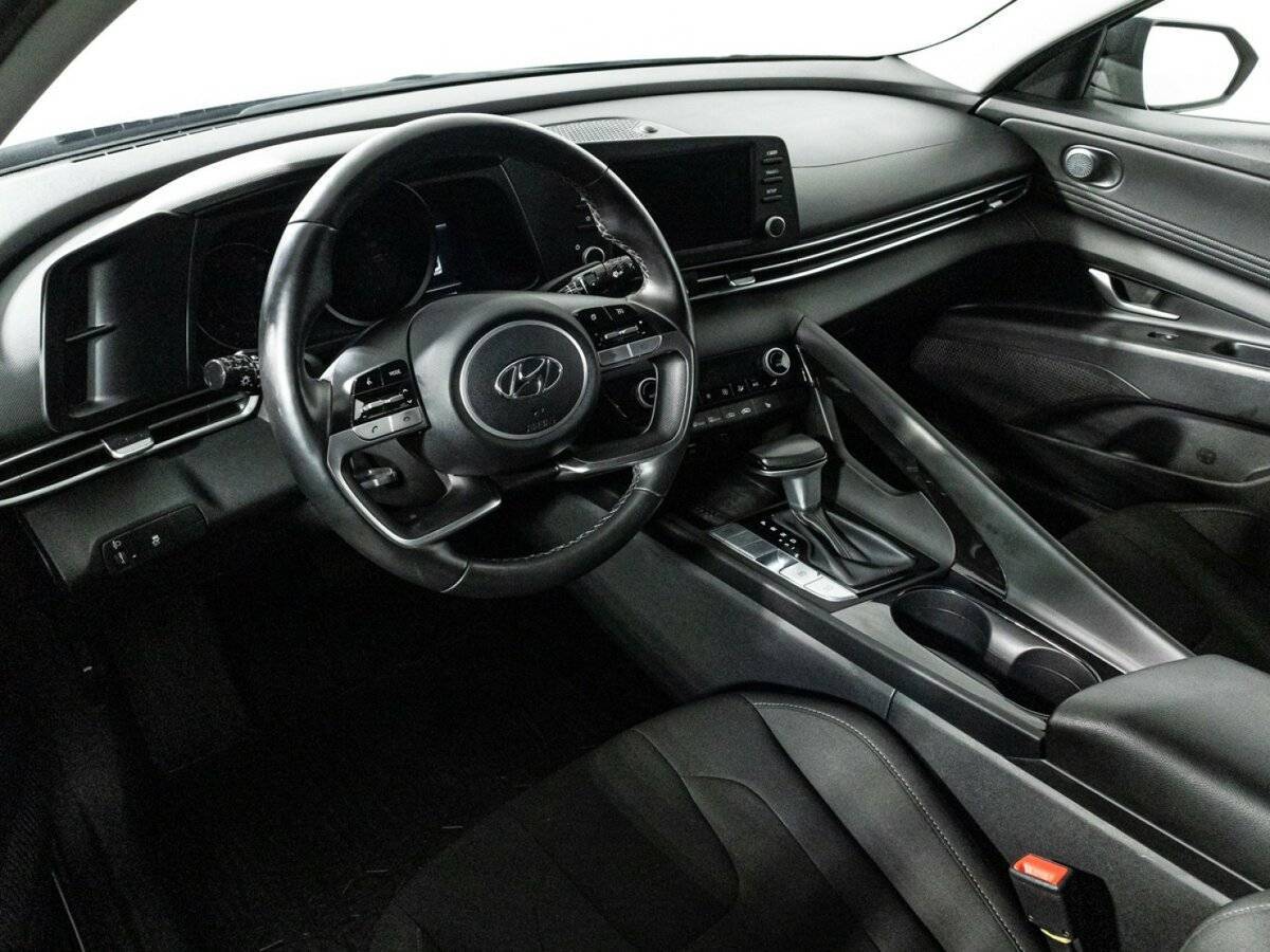Hyundai Elantra, 2021 Фото №11