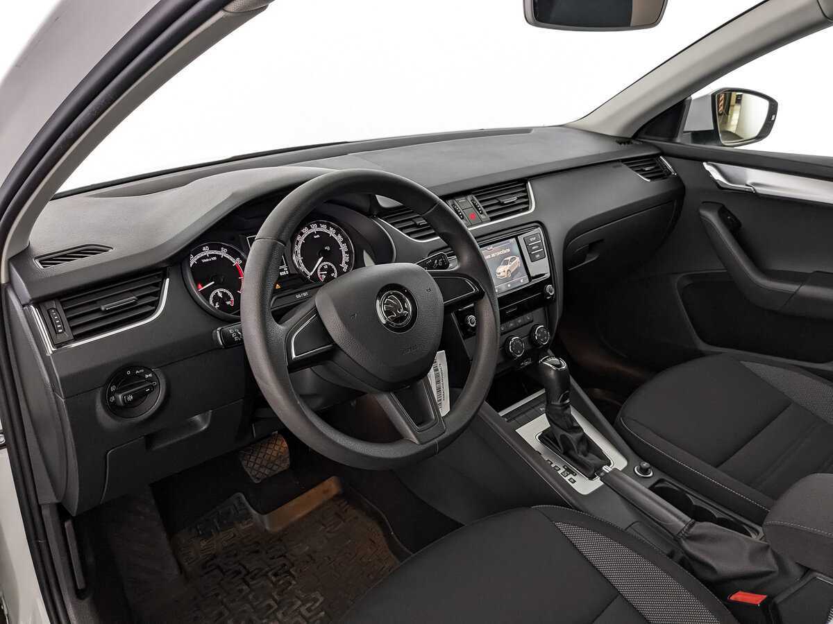Skoda Octavia, 2018 Фото №11