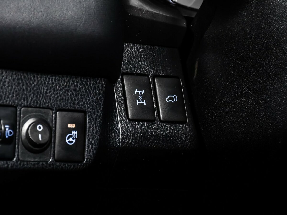 Toyota RAV4 IV (XA40) Рестайлинг, 2016 Фото №13