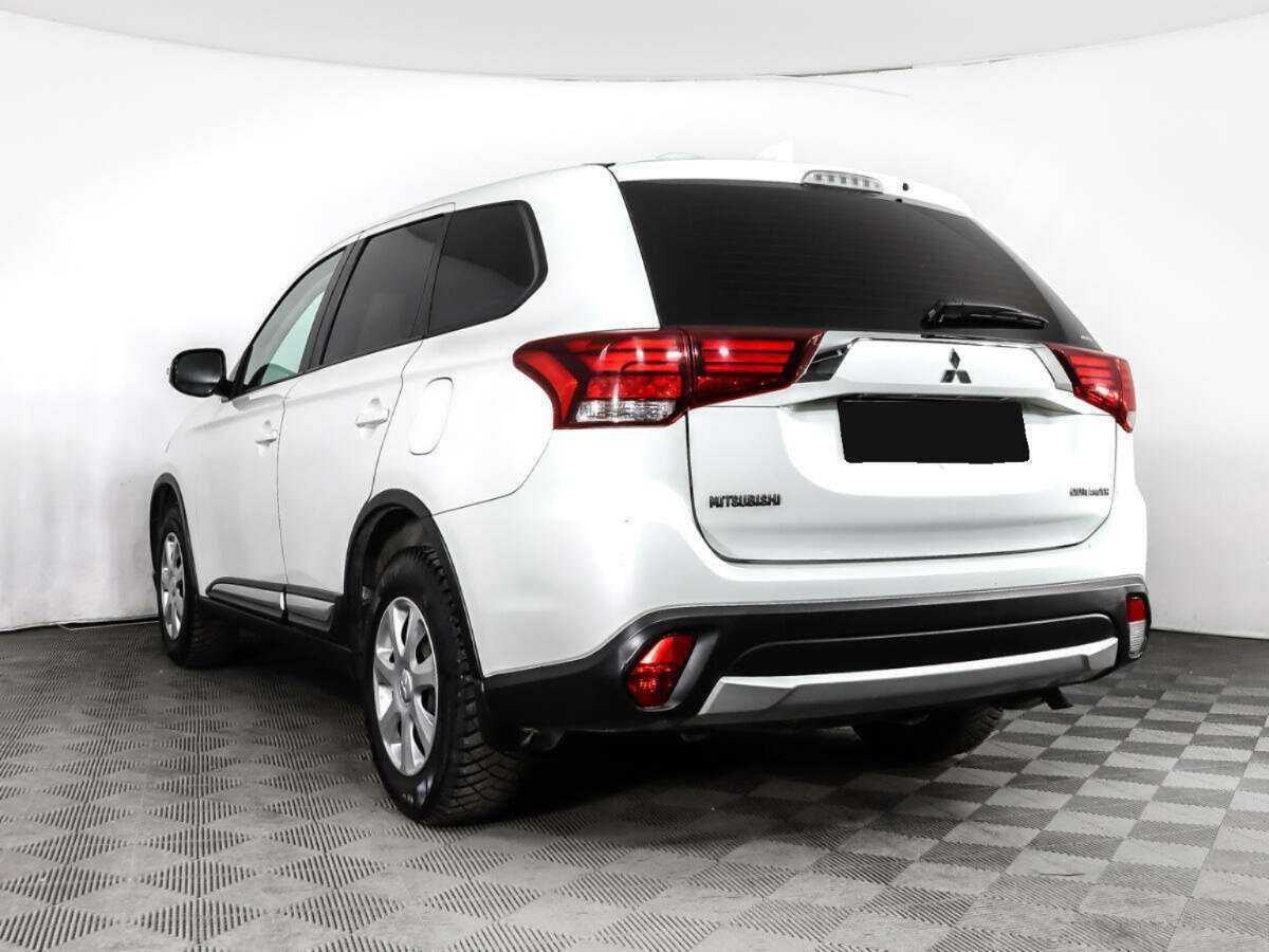 Mitsubishi Outlander, 2018 Фото №7