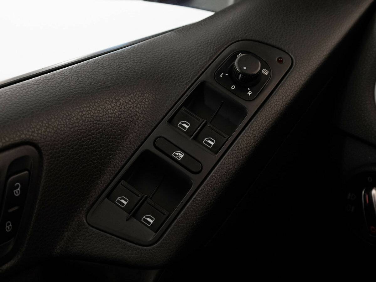 Volkswagen Tiguan I Рестайлинг, 2012 Фото №13