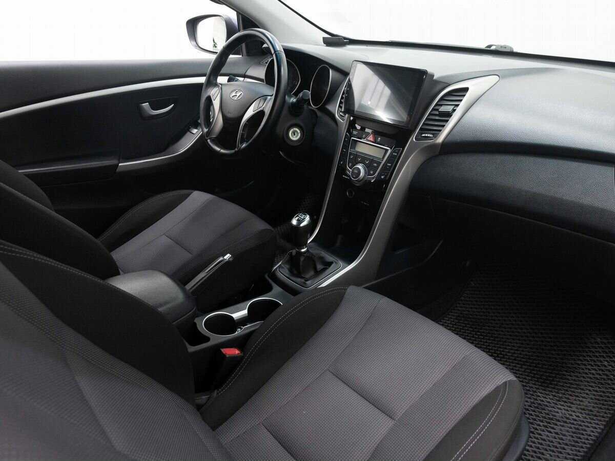 Hyundai i30, 2013 Фото №12