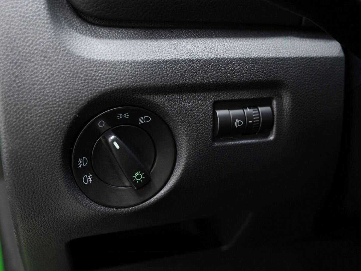 Skoda Fabia, 2012 Фото №16