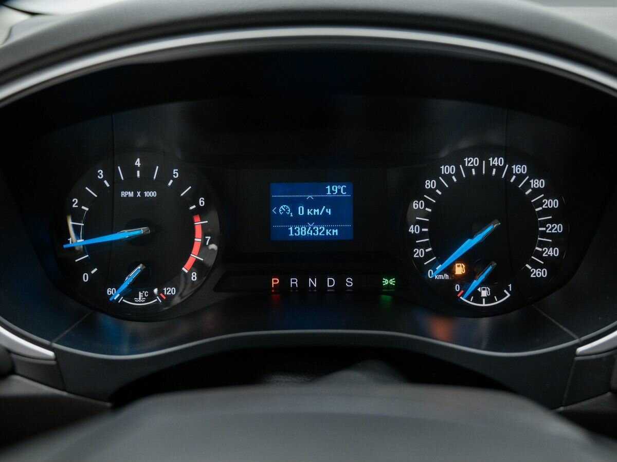 Ford Mondeo, 2017 Фото №18