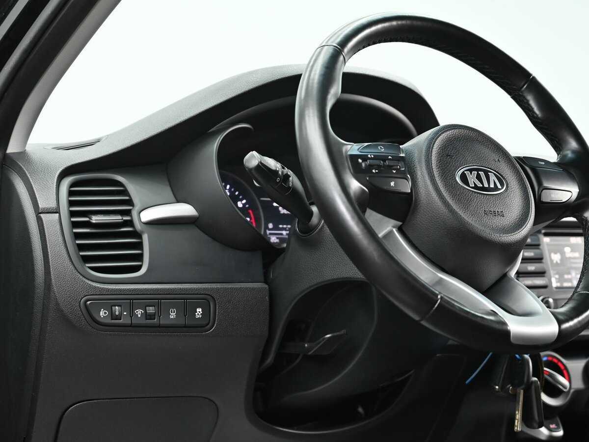 Kia Rio, 2018 Фото №8
