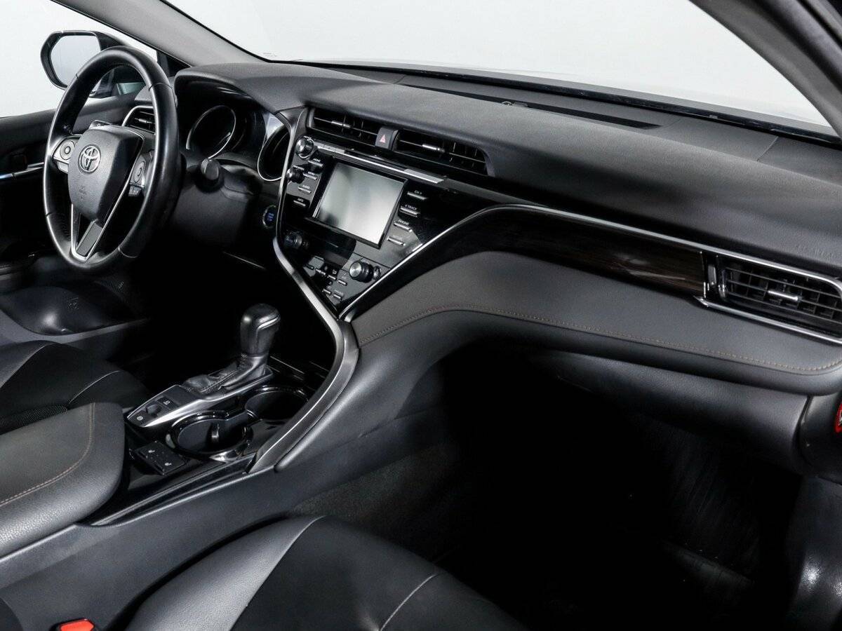 Toyota Camry, 2019 Фото №7