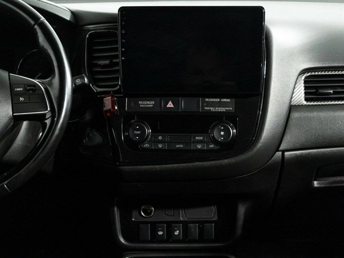 Mitsubishi Outlander, 2017 Фото №14