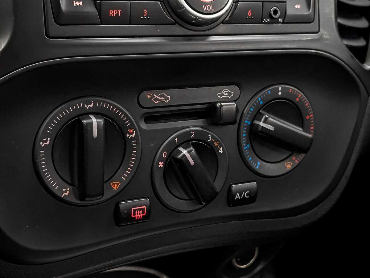 Nissan Juke, 2014 Фото №21