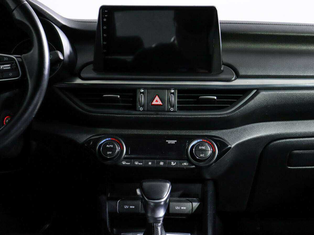 Kia Cerato, 2019 Фото №13