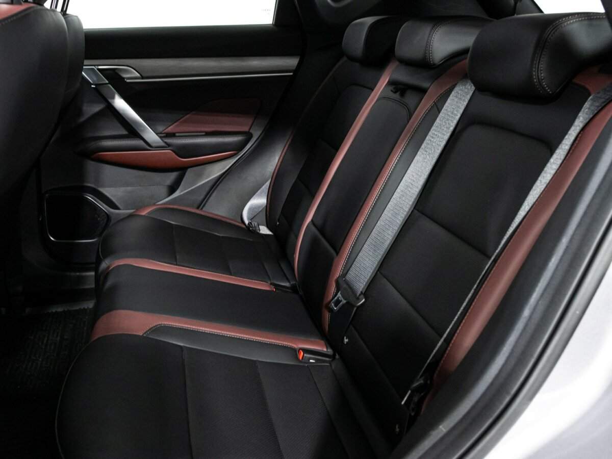 Geely Coolray, 2023 Фото №10