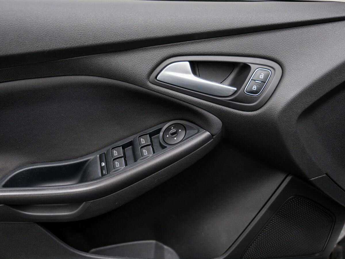 Ford Focus, 2018 Фото №16