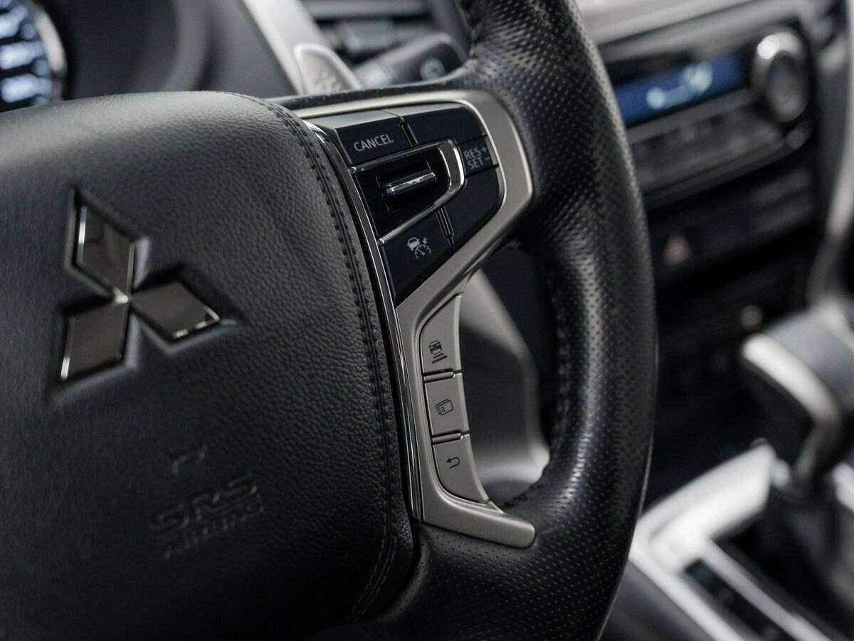 Mitsubishi Pajero Sport, 2018 Фото №13
