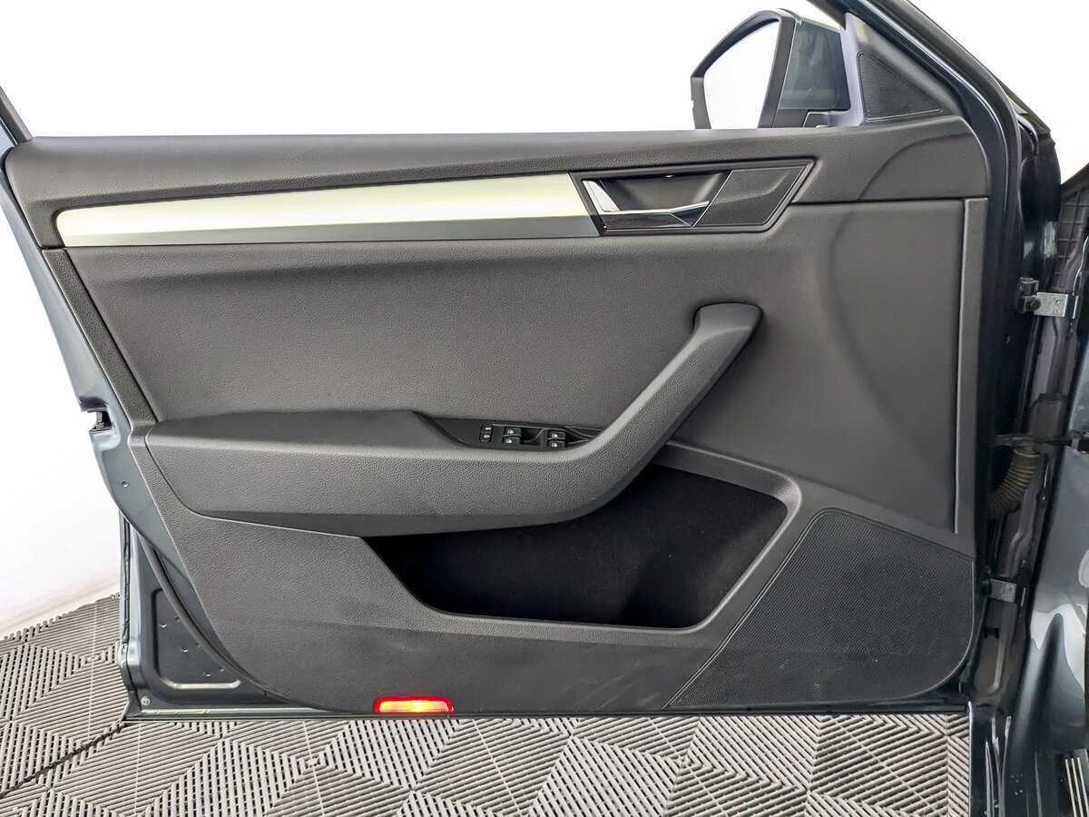 Skoda Superb, 2019 Фото №19