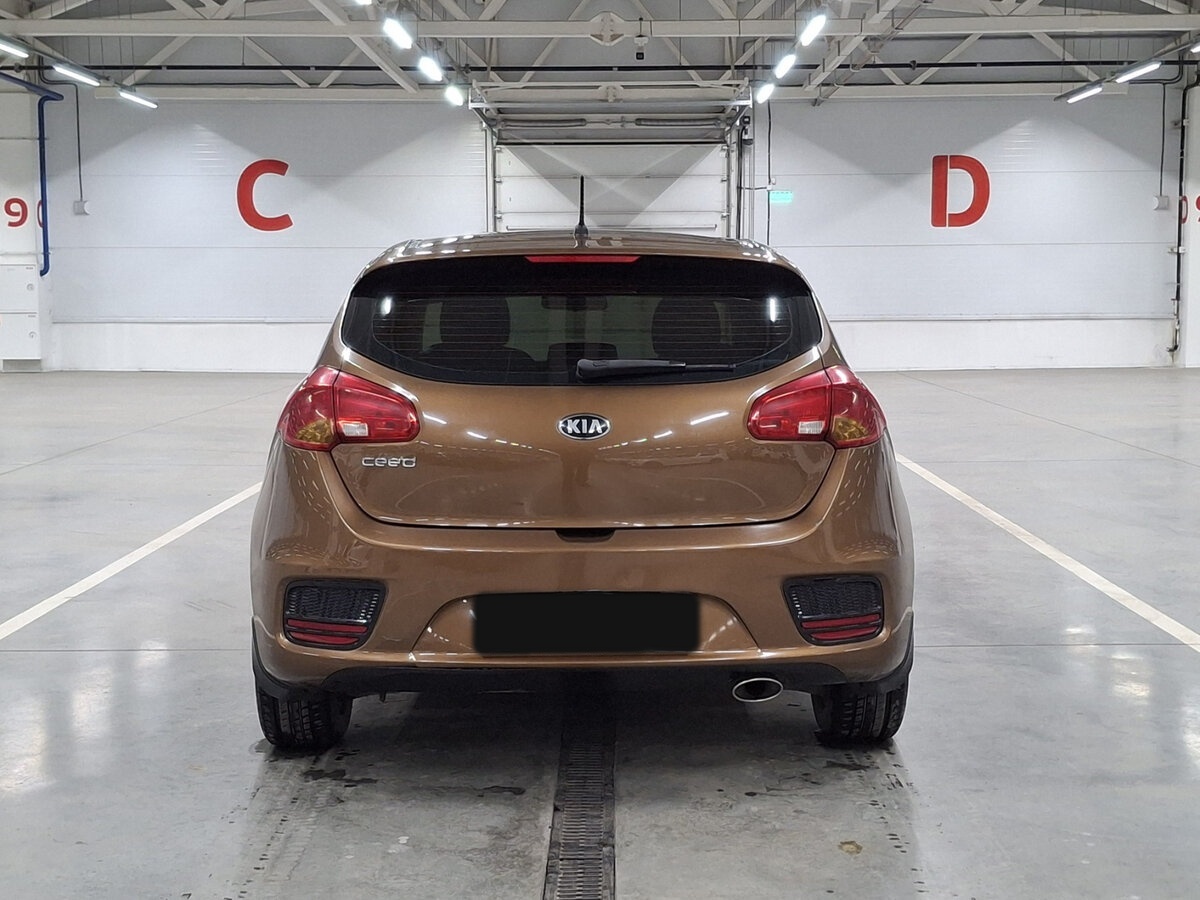 Kia Ceed II Рестайлинг, 2015 Фото №6