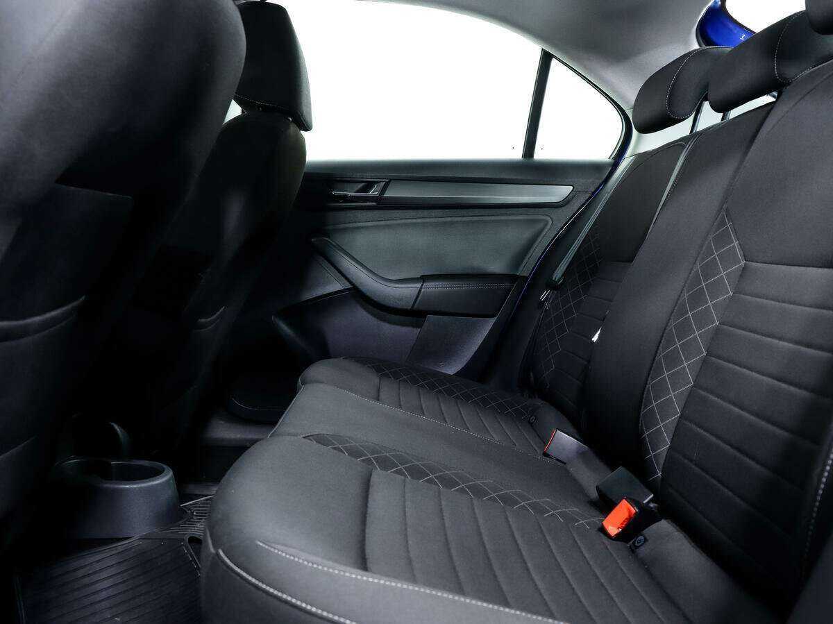 Skoda Rapid, 2017 Фото №11