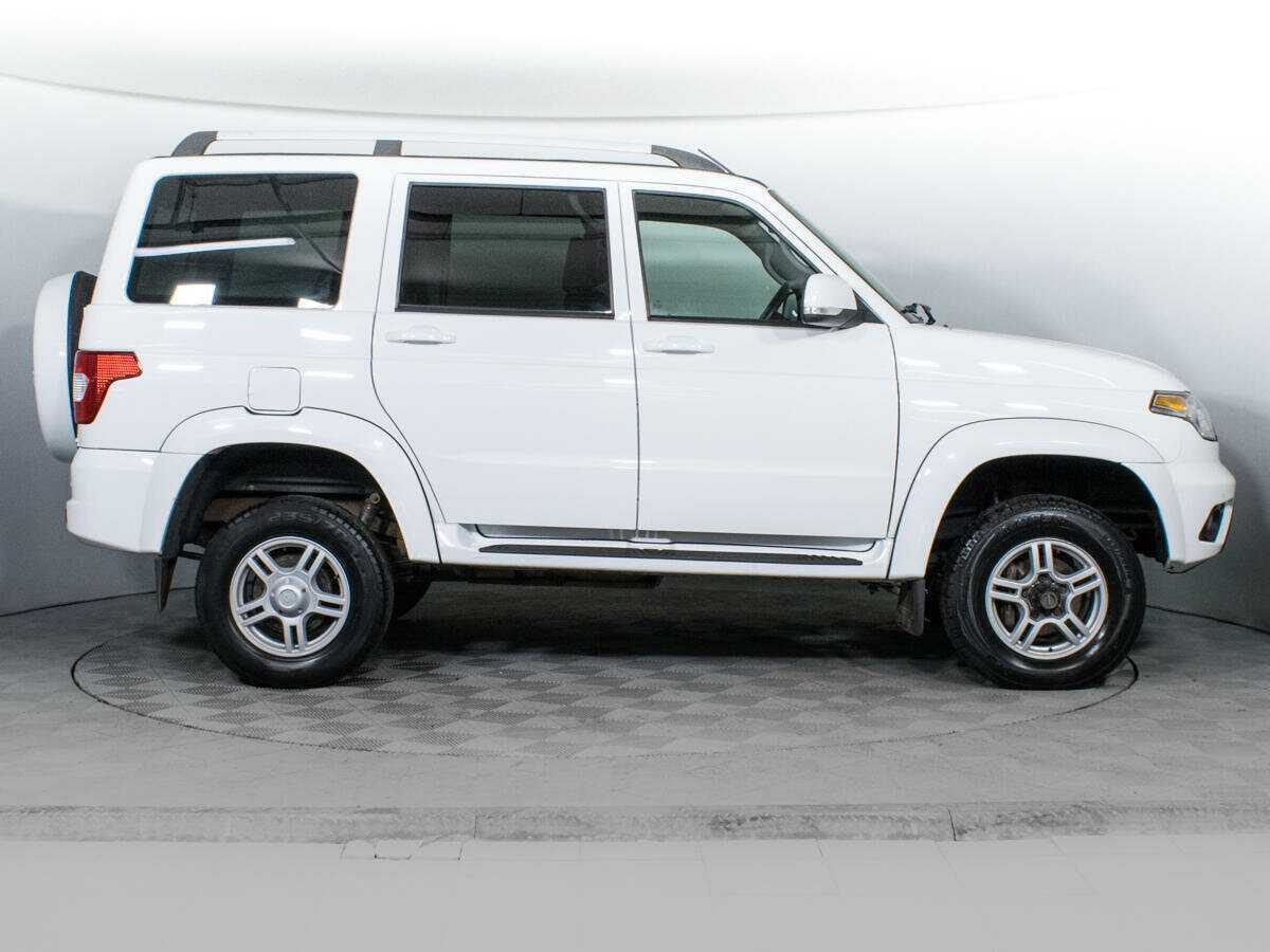 УАЗ Patriot, 2018 Фото №4