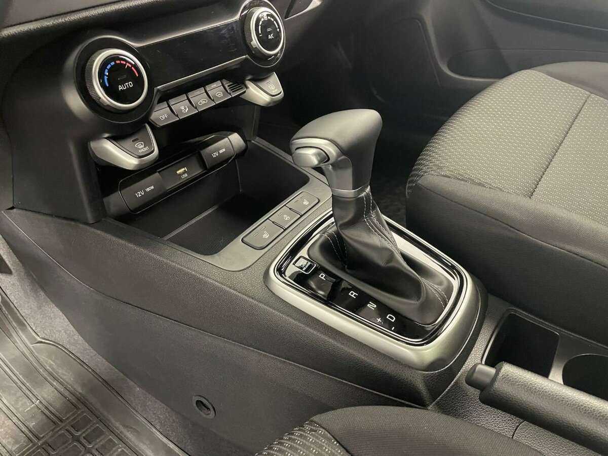 Kia Rio, 2020 Фото №13