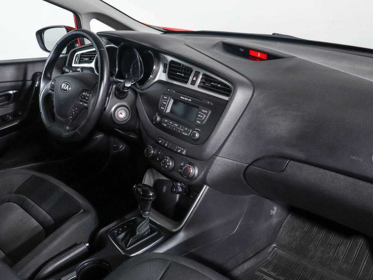 Kia Ceed, 2014 Фото №8