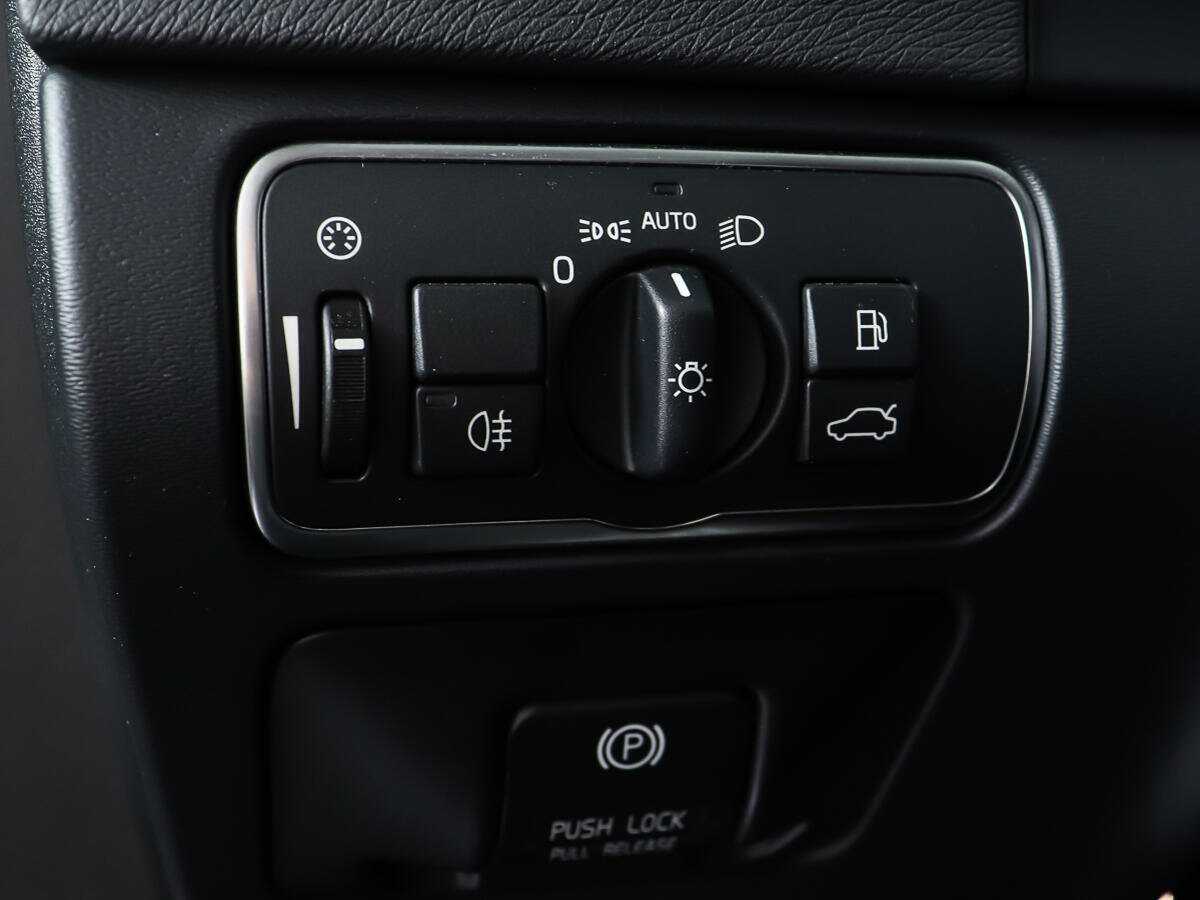 Volvo S60, 2013 Фото №16