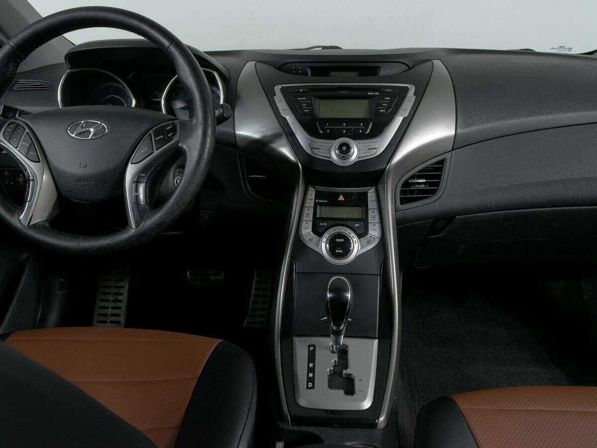 Hyundai Elantra, 2012 Фото №10