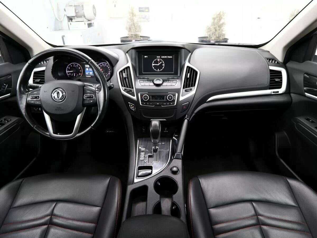 Dongfeng AX7, 2017 Фото №14