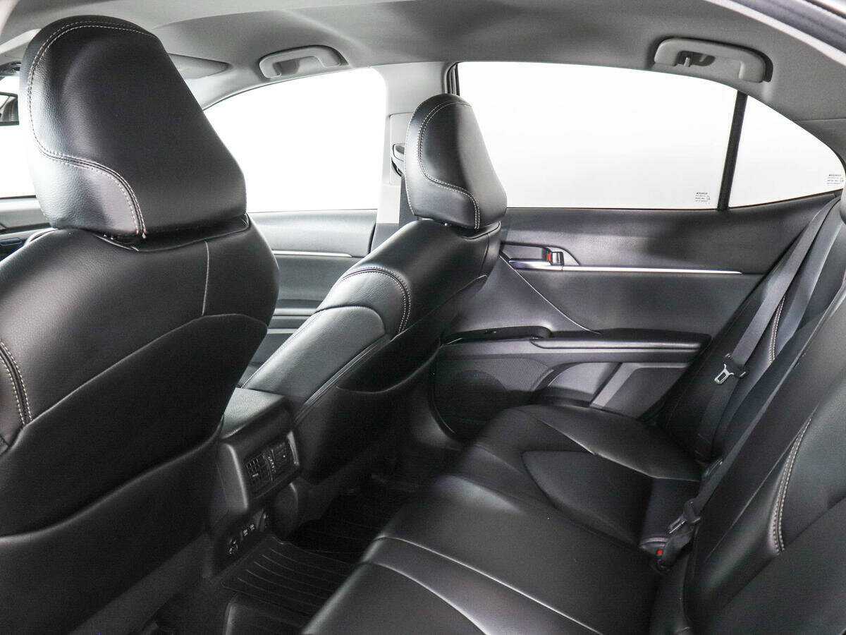 Toyota Camry, 2019 Фото №12