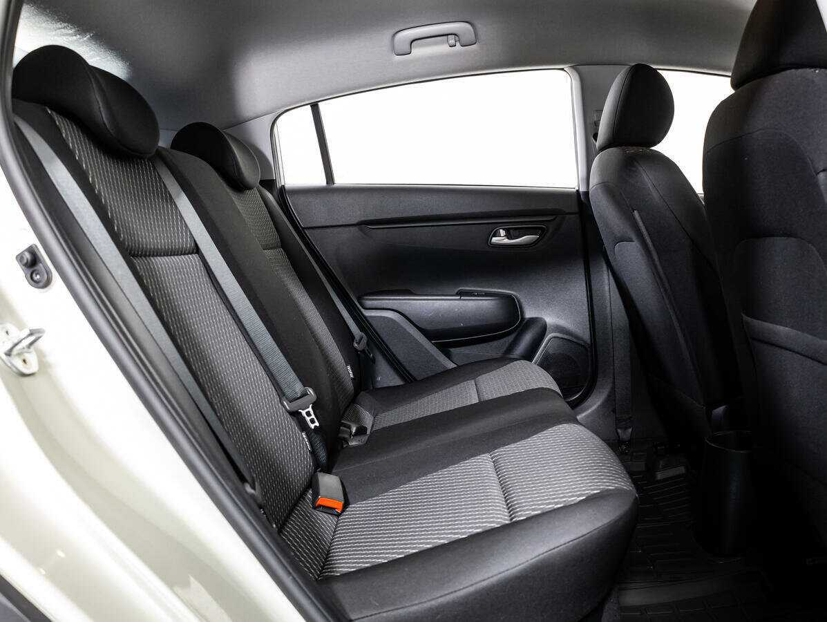 Kia Rio X-Line, 2019 Фото №8