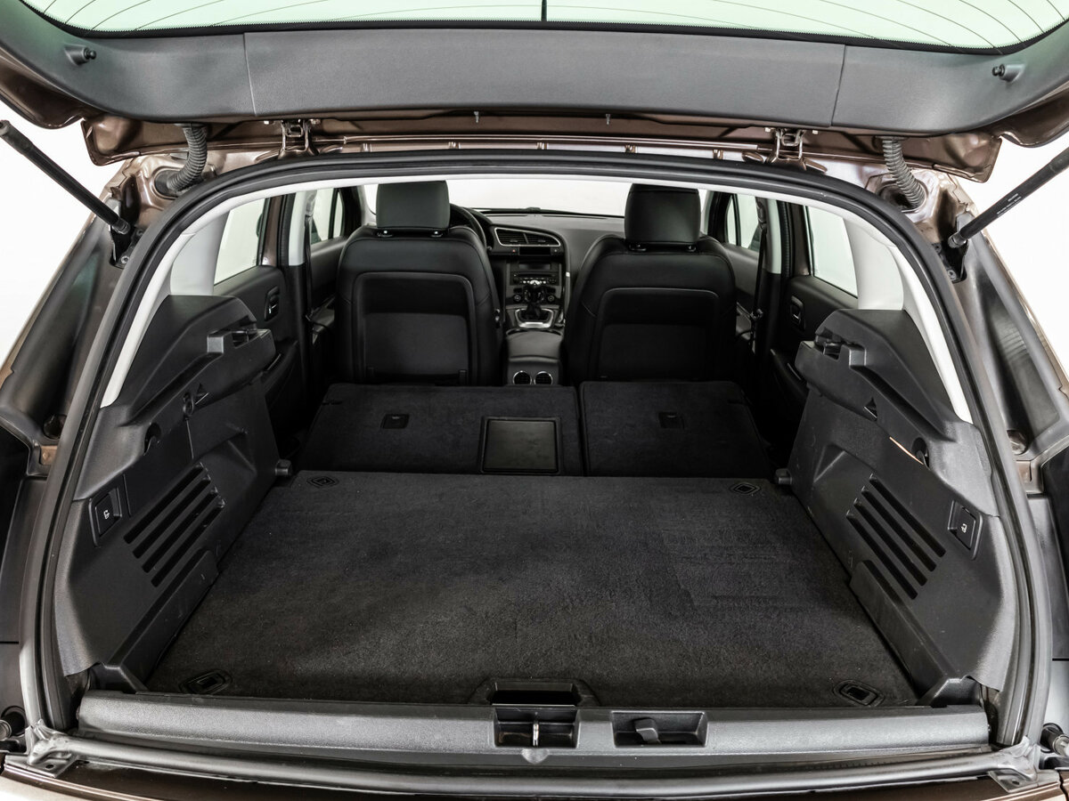 Peugeot 3008 I Рестайлинг, 2014 Фото №18