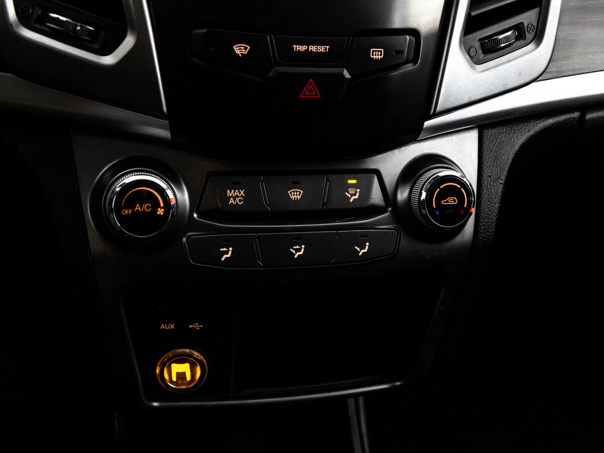 SsangYong Actyon II Рестайлинг, 2014 Фото №11