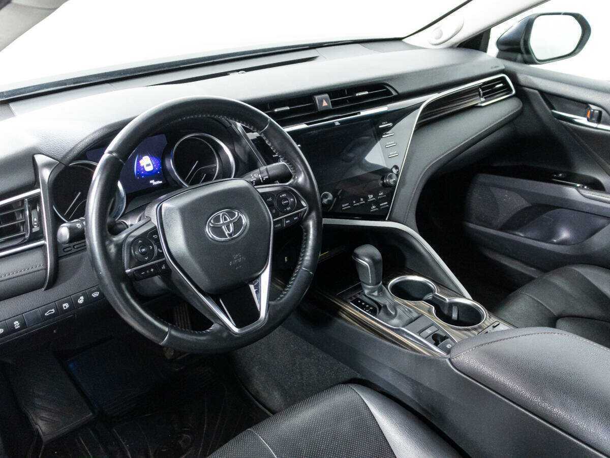 Toyota Camry, 2018 Фото №11