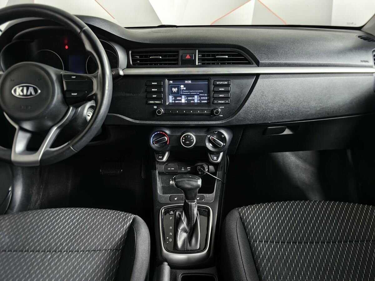 Kia Rio, 2018 Фото №11