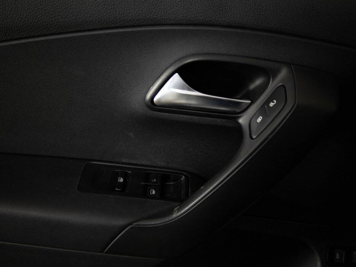 Volkswagen Polo V, 2014 Фото №10