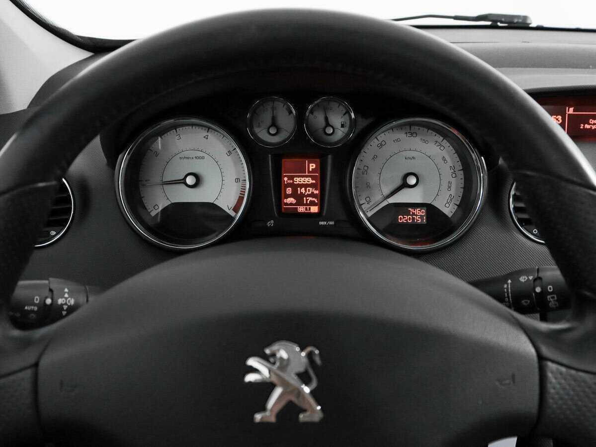 Peugeot 308, 2012 Фото №17