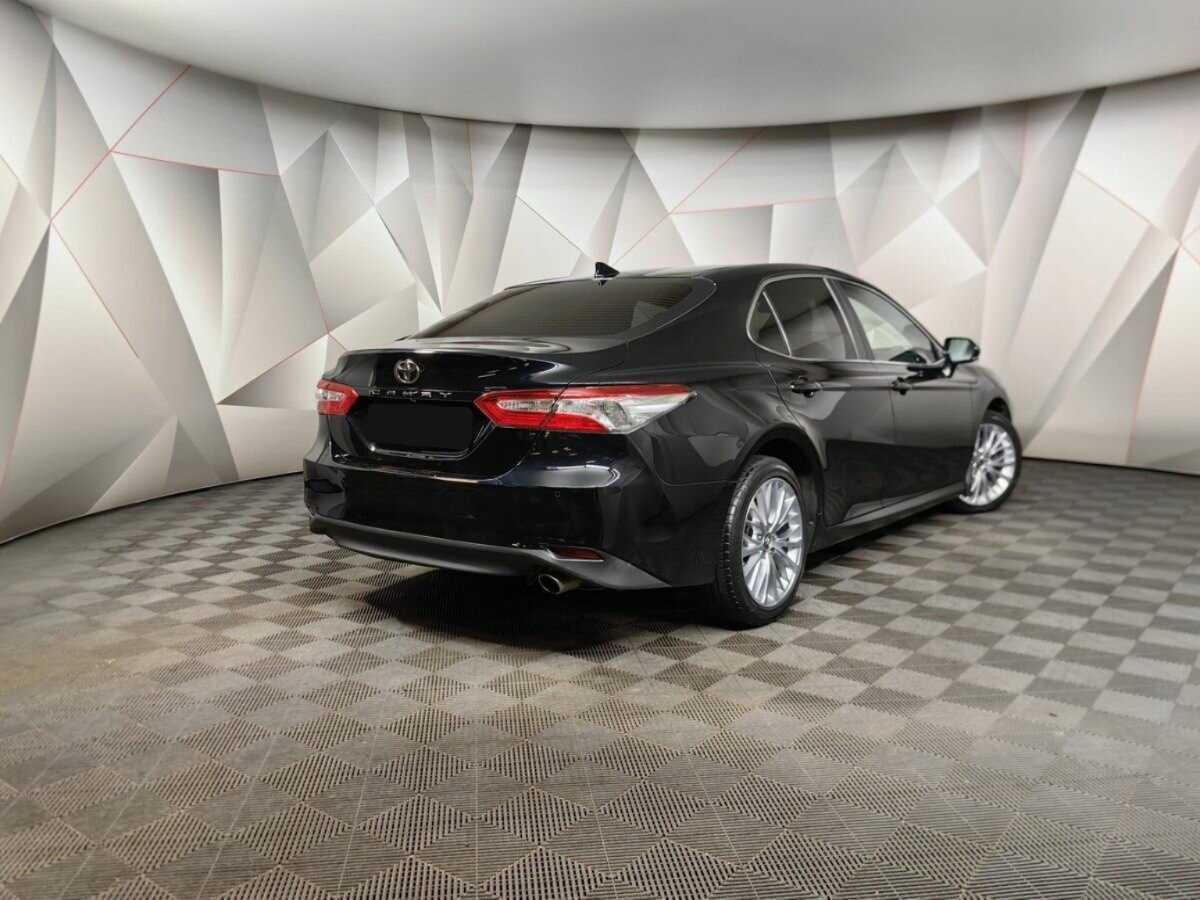 Toyota Camry, 2019 Фото №2
