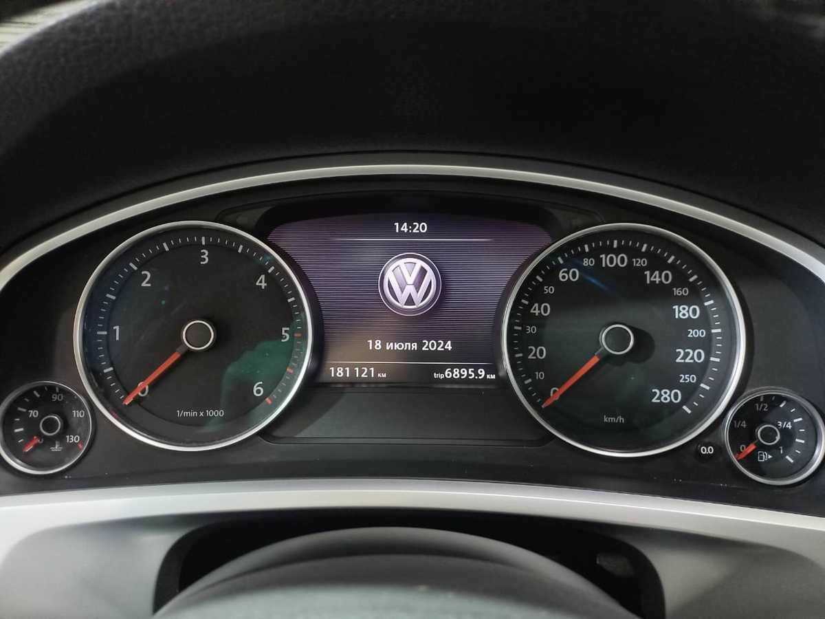 Volkswagen Touareg, 2013 Фото №12