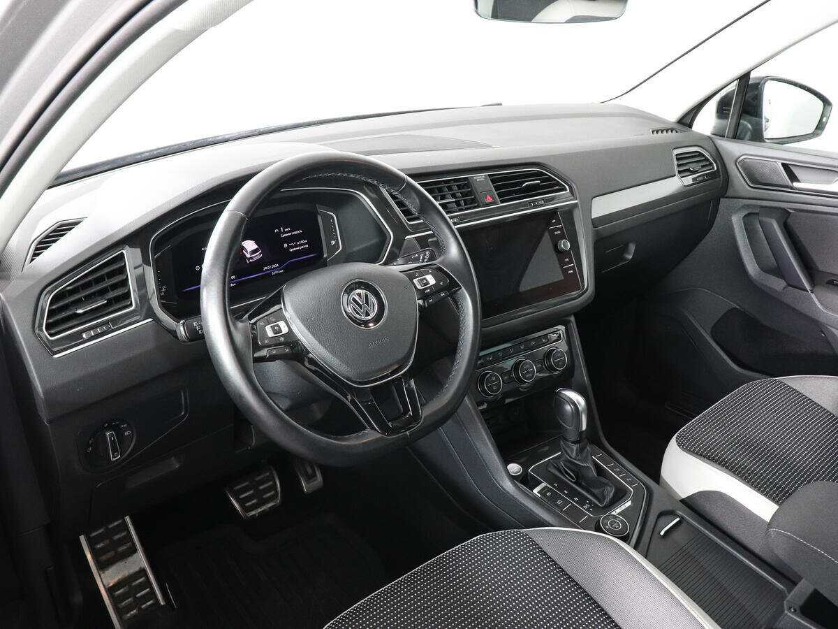Volkswagen Tiguan, 2020 Фото №9