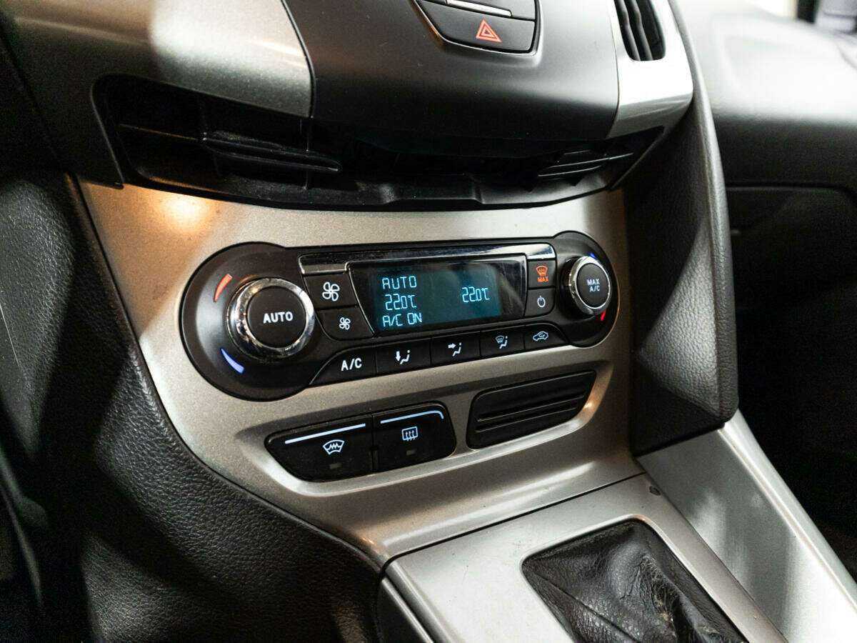 Ford Focus, 2013 Фото №15