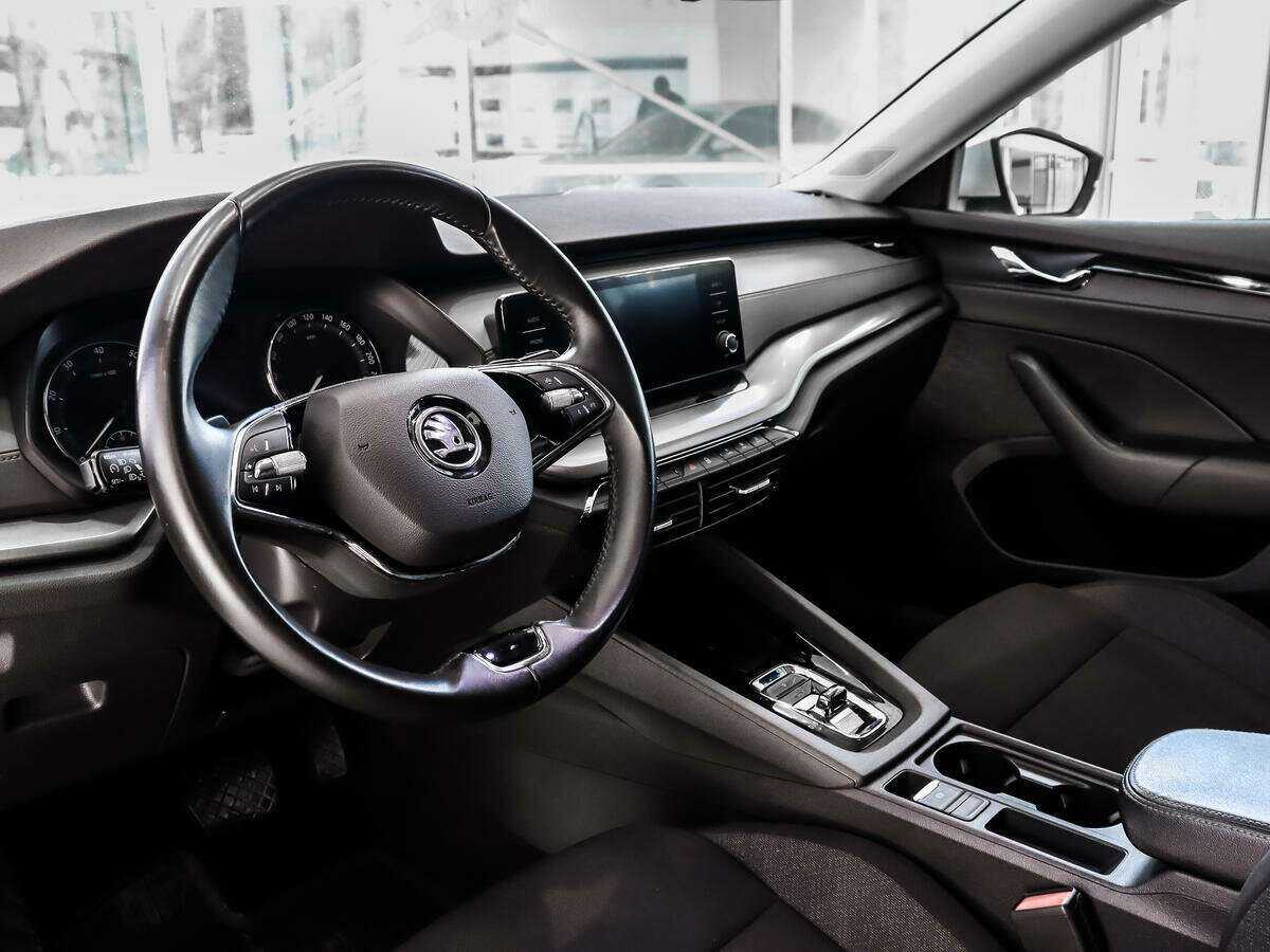 Skoda Octavia, 2021 Фото №8
