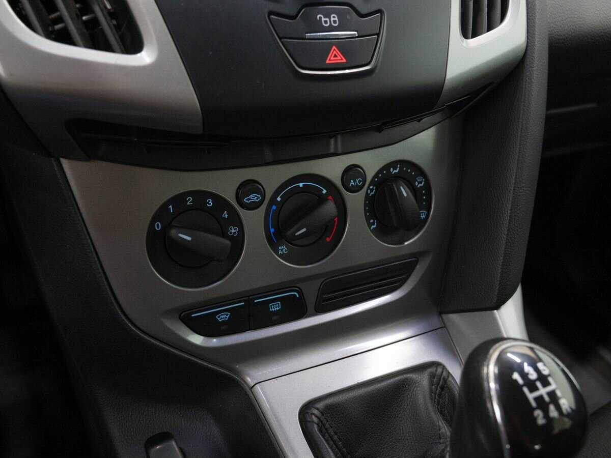 Ford Focus, 2012 Фото №19