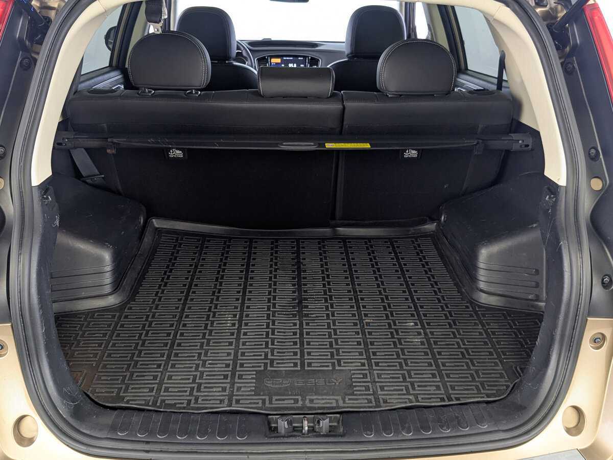 Geely Emgrand X7, 2019 Фото №10