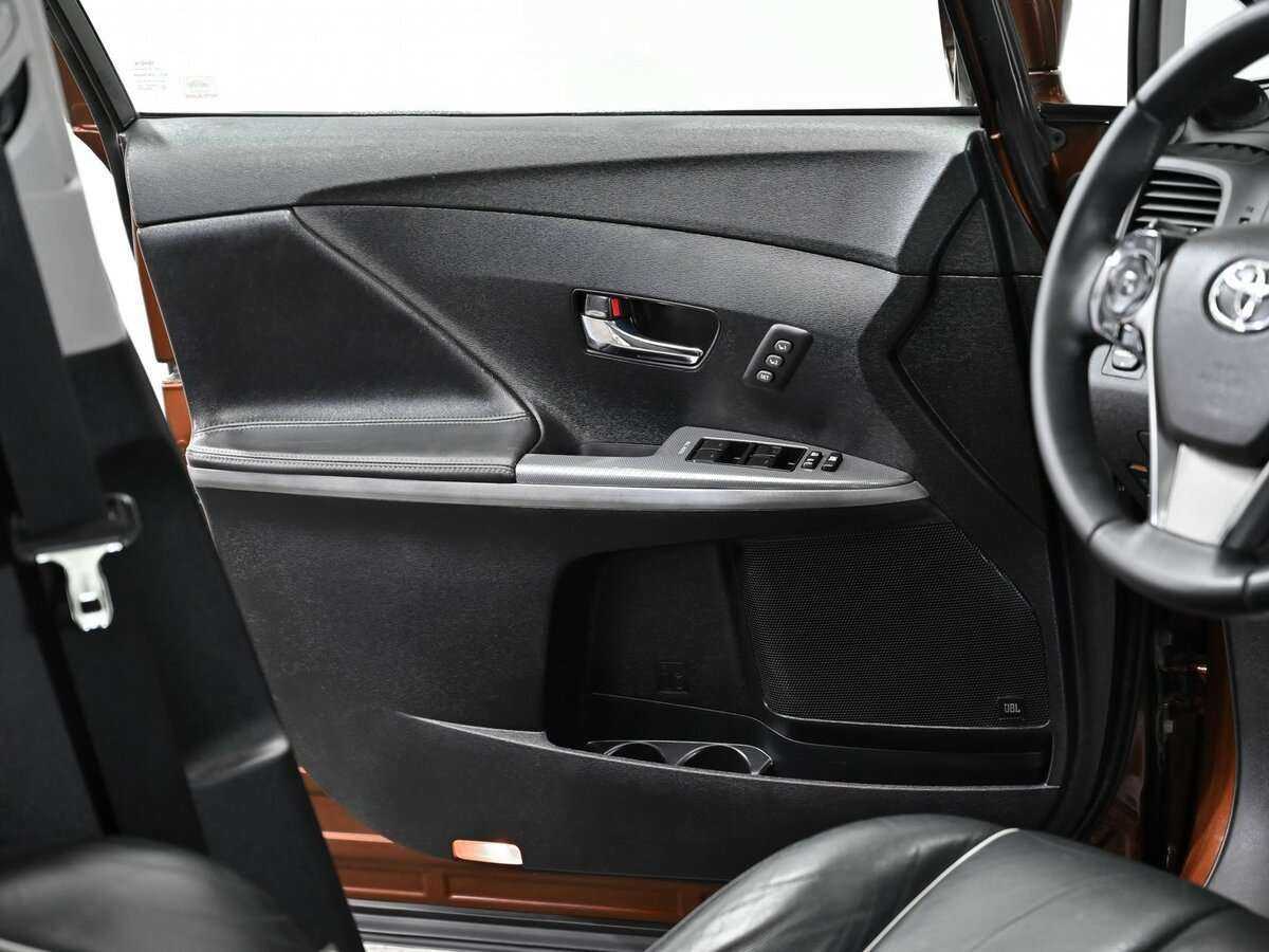 Toyota Venza, 2014 Фото №9