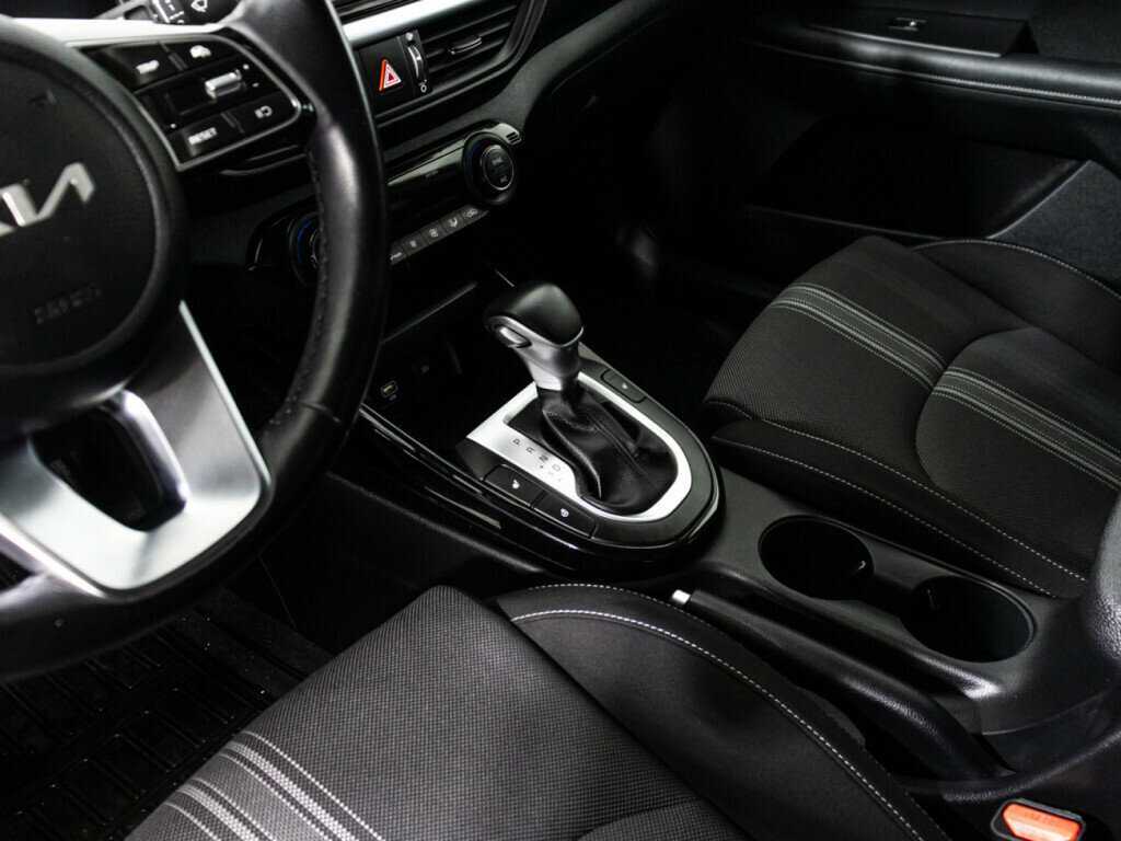 Kia Cerato, 2022 Фото №17